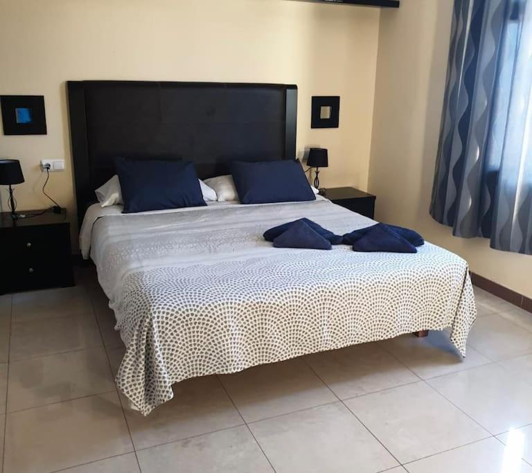 Ferienwohnung Riviera Park 7A - Air Con- Wi-Fi- Uk Channels- 5 Minutes Walking From The Sea Tías Exterior foto