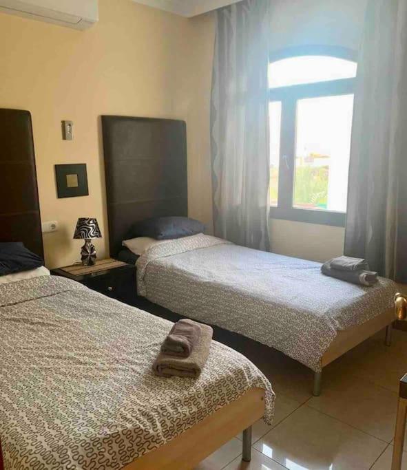 Ferienwohnung Riviera Park 7A - Air Con- Wi-Fi- Uk Channels- 5 Minutes Walking From The Sea Tías Exterior foto
