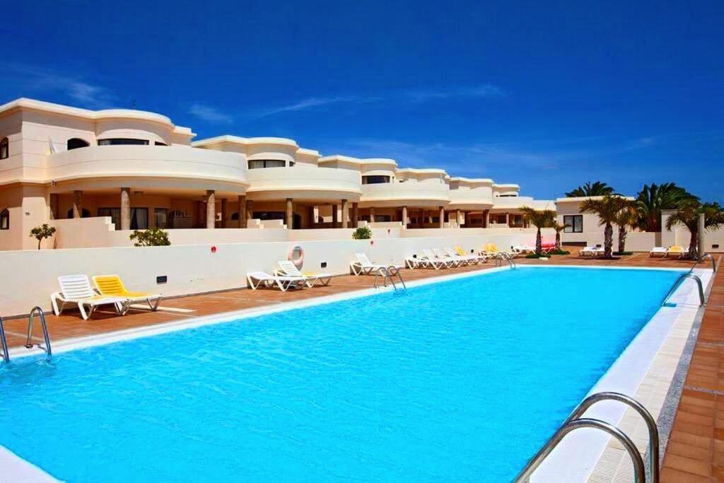 Ferienwohnung Riviera Park 7A - Air Con- Wi-Fi- Uk Channels- 5 Minutes Walking From The Sea Tías Exterior foto